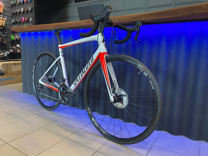 Велосипед 28” Specialized Mens Tarmac Disc Comp